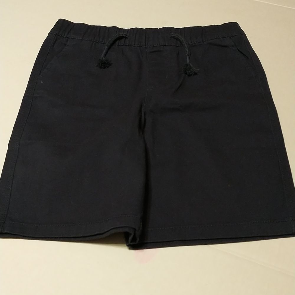 Sovereign State Boys Large Uniform Shorts. New with tags